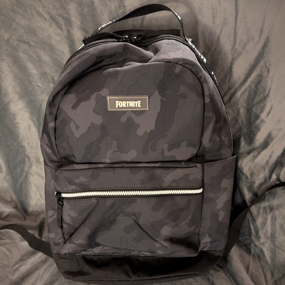 ❤️4/$60 Fortnite Black Camouflage Backpack❤️4 for $60 ❤️